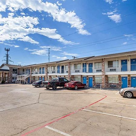 Motel 6 Fort Worth - Northside Ngoại thất bức ảnh