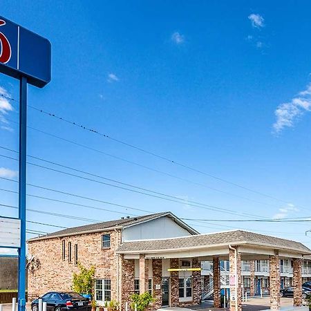 Motel 6 Fort Worth - Northside Ngoại thất bức ảnh