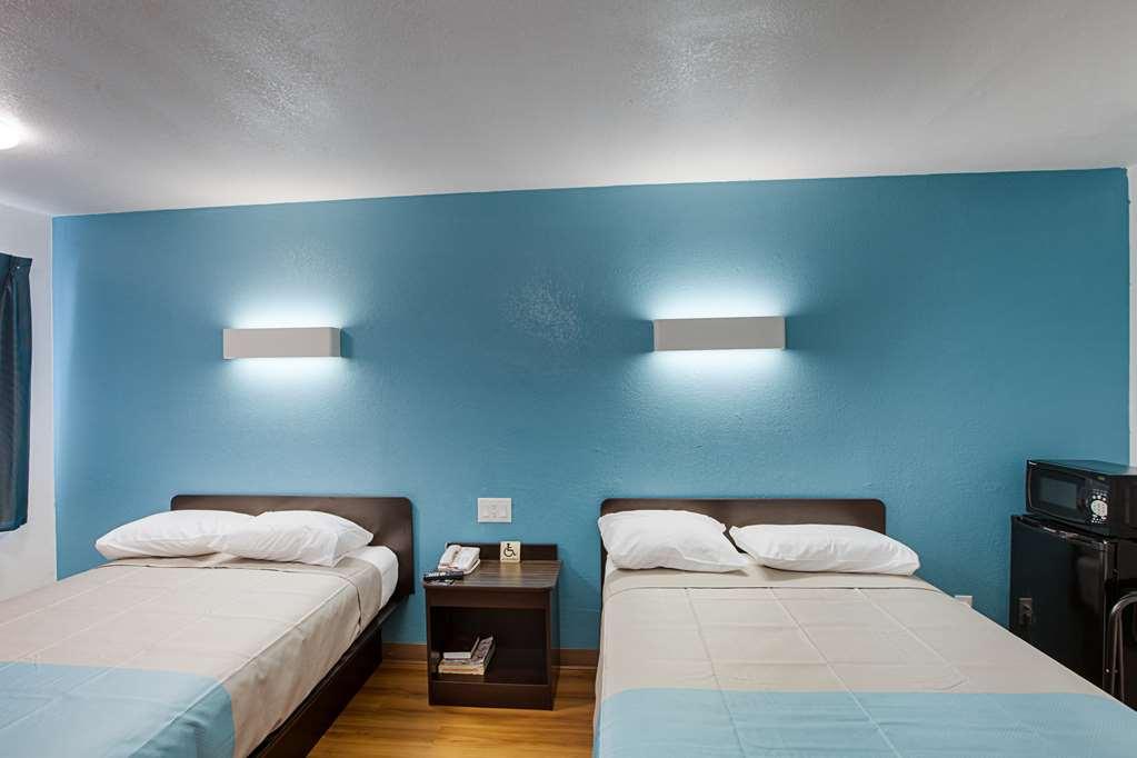 Motel 6 Fort Worth - Northside Phòng bức ảnh