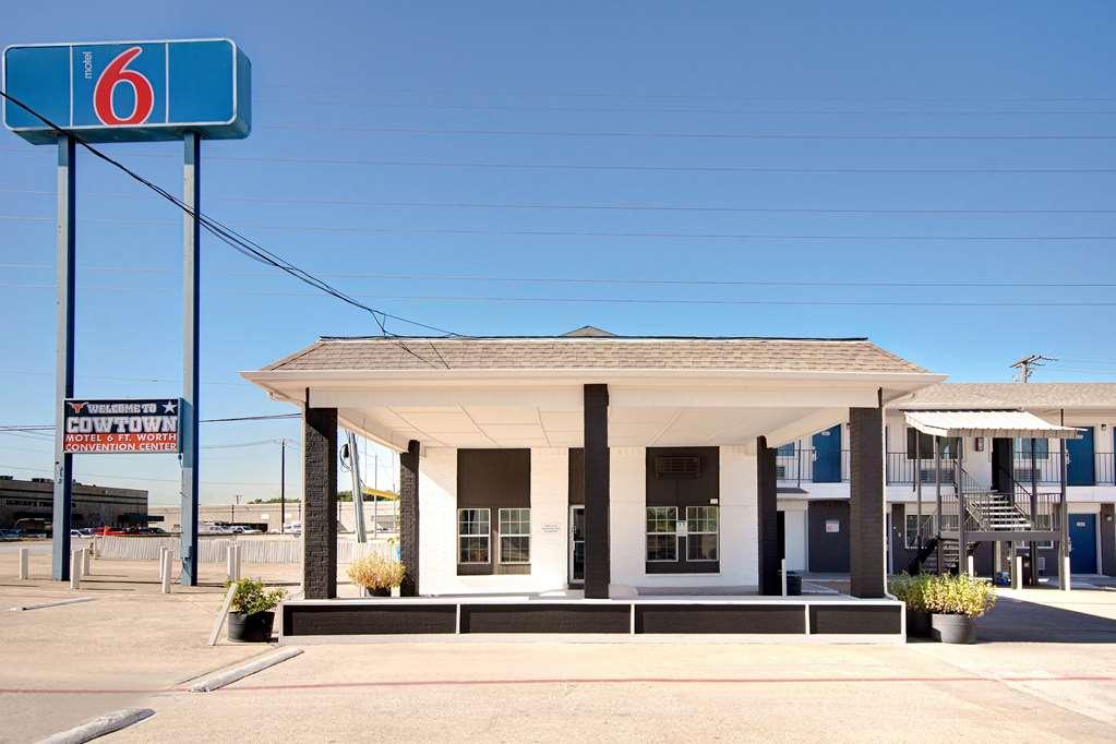 Motel 6 Fort Worth - Northside Ngoại thất bức ảnh