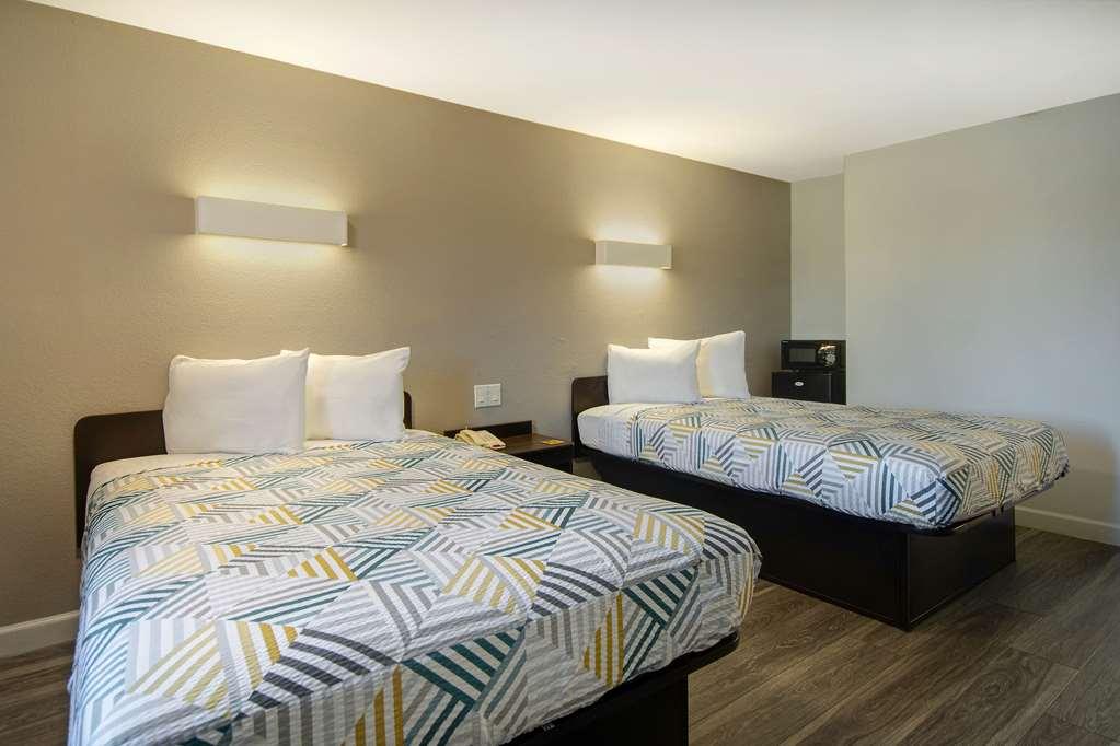 Motel 6 Fort Worth - Northside Phòng bức ảnh