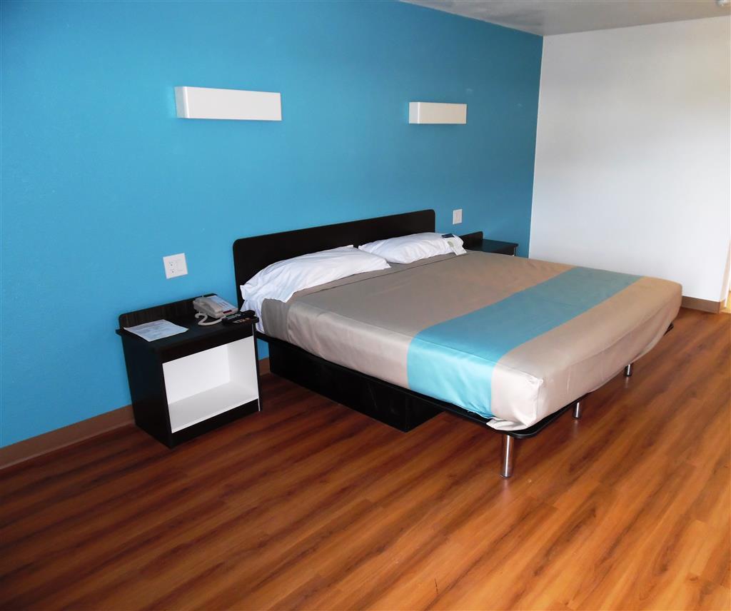 Motel 6 Fort Worth - Northside Phòng bức ảnh