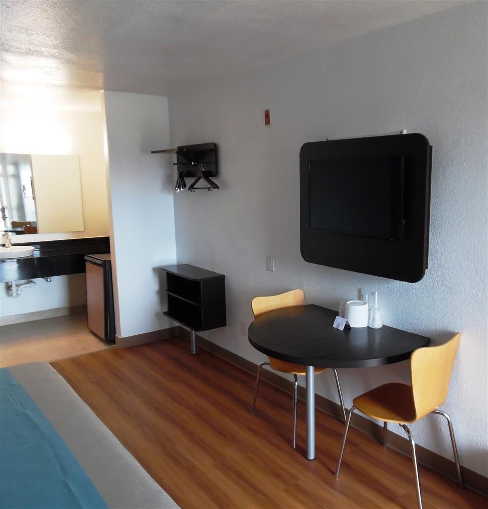 Motel 6 Fort Worth - Northside Phòng bức ảnh
